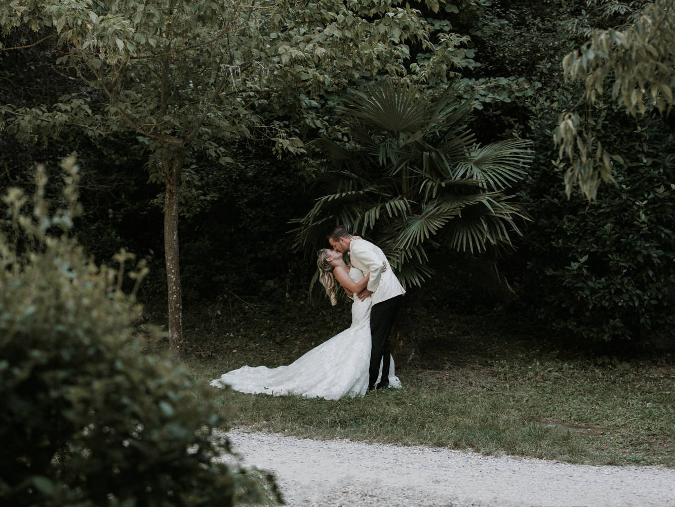 destination Wedding photographer Provence